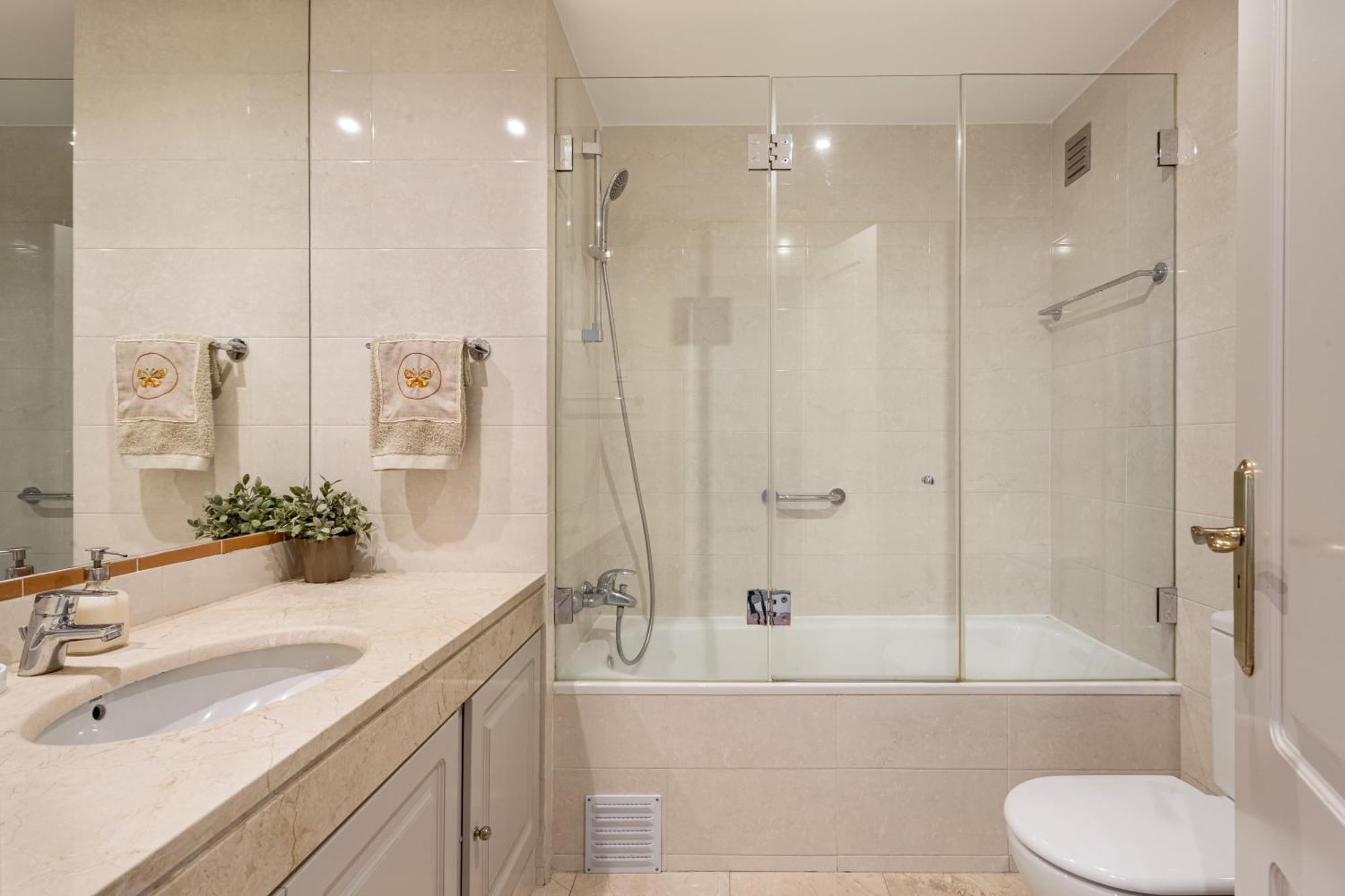 Saldanha Retreat 2br & Parking By Host For Us Apartment